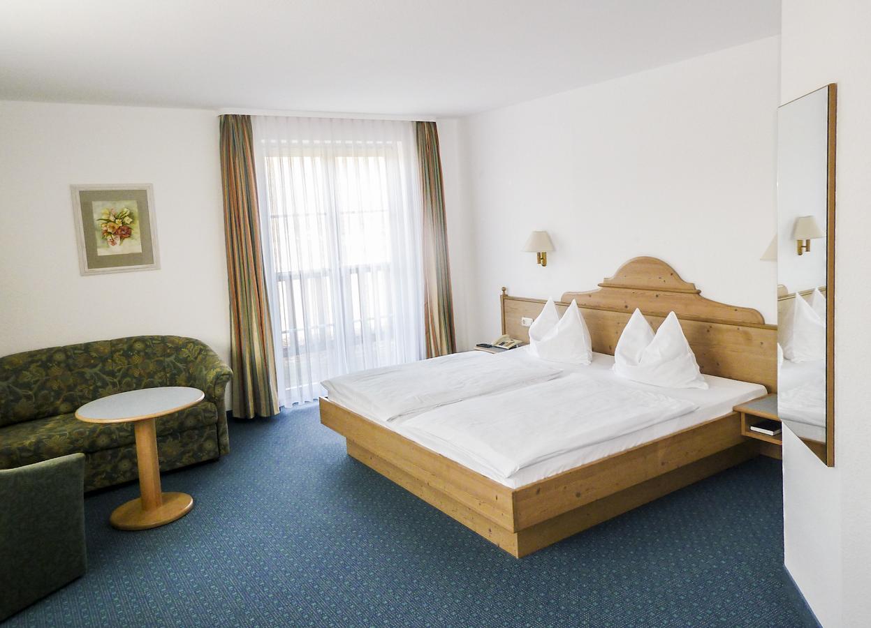 Hotel Zur Werra Schmalkalden Luaran gambar