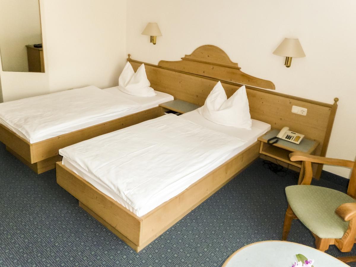 Hotel Zur Werra Schmalkalden Luaran gambar